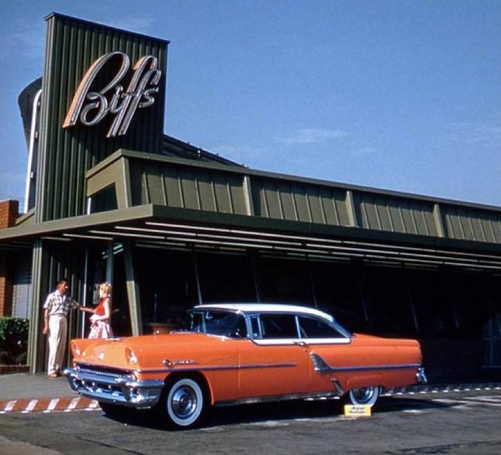 Peppy - Biffs - La Location (newer photo)